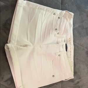 American Eagle Midi Stretch White Size 6